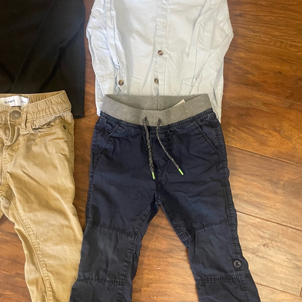 Boys 2T‎ Winter Outfits - Picture 3 of 3
